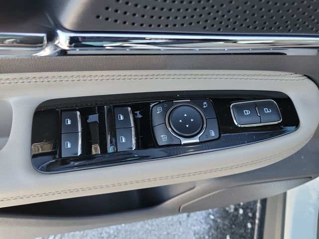 Certified 2023 Lincoln Corsair AWD w/ Equipment Group 101A image 10