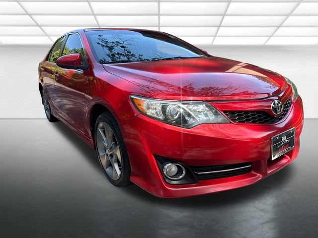 Used 2012 Toyota Camry SE w/ Leather Pkg FWD image 8