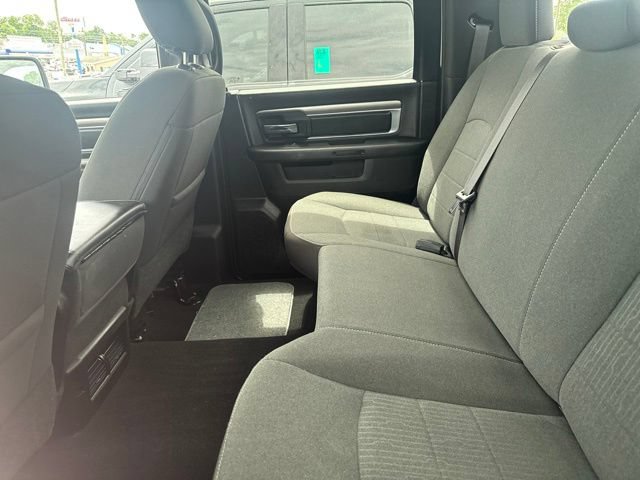 Used 2024 RAM 1500 Warlock AWD/4WD image 32