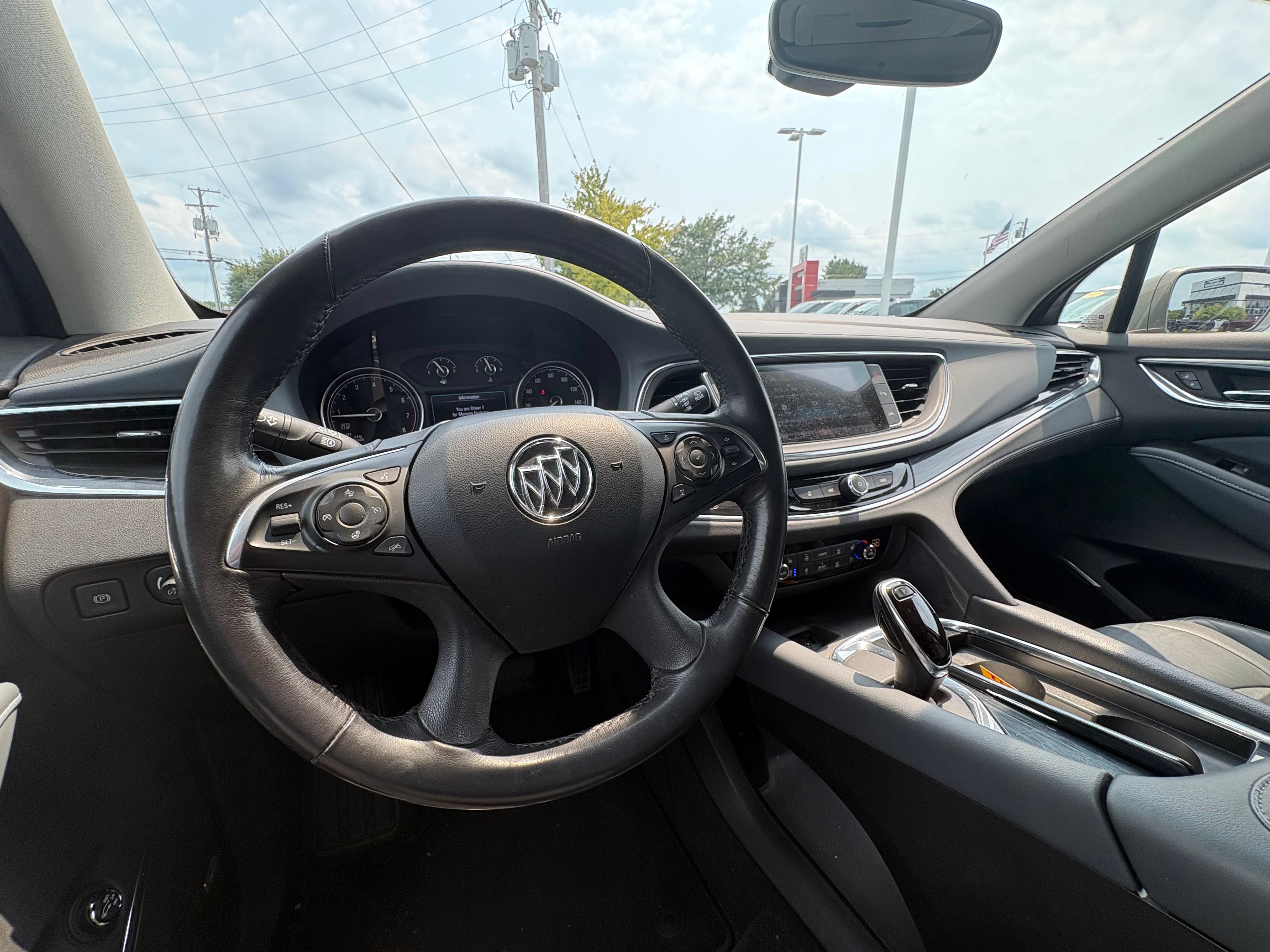 Used 2019 Buick Enclave Premium w/ Experience Buick Package FWD image 9