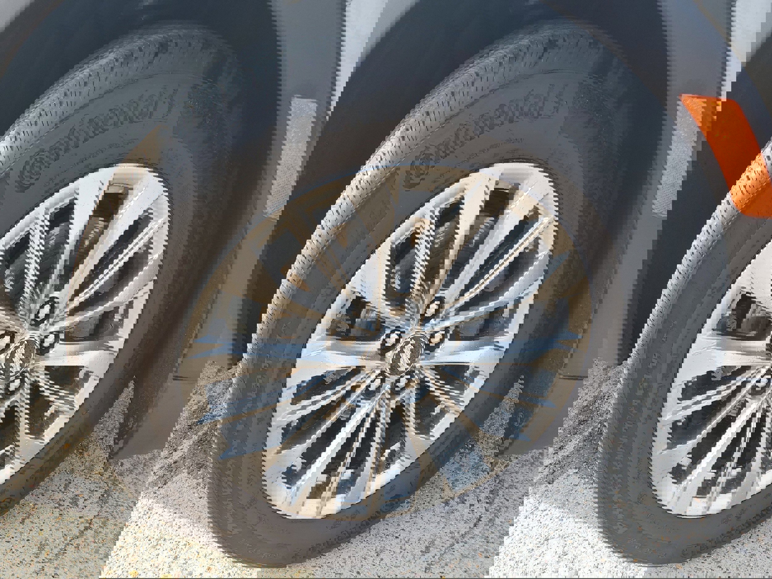 Used 2024 Cadillac XT4 Premium Luxury image 8