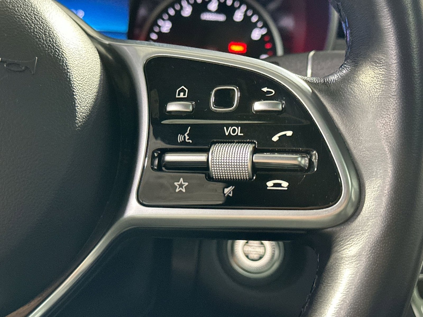 Used 2022 Mercedes-Benz GLC 300 4MATIC image 20