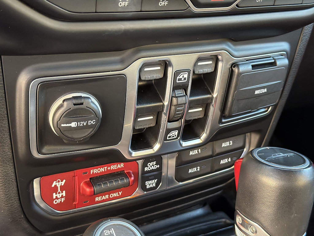Used 2020 Jeep Gladiator Rubicon AWD/4WD image 38