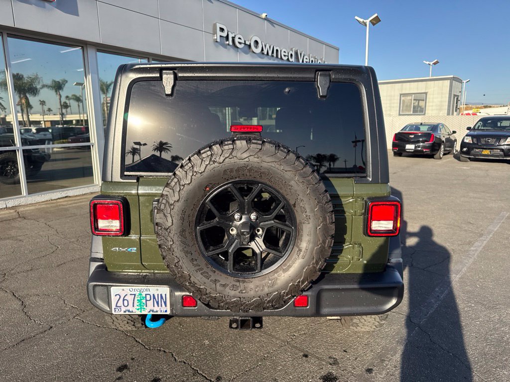 Used 2024 Jeep Wrangler Unlimited AWD/4WD image 3