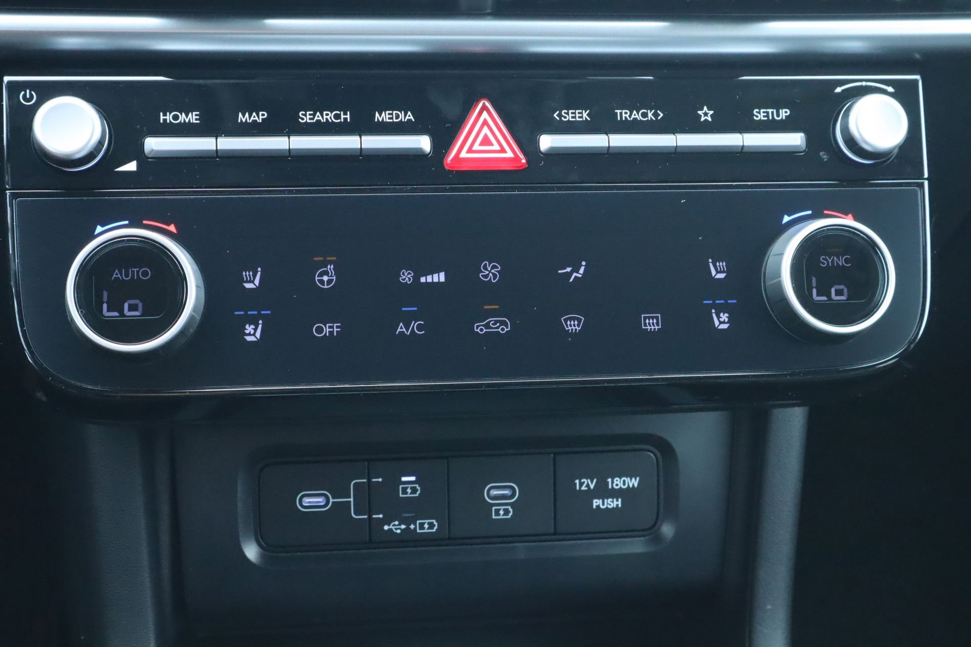 New 2026 Hyundai Tucson Limited image 16