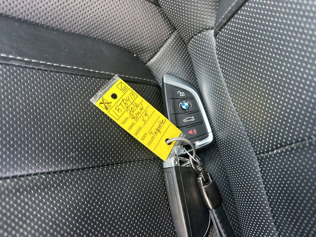 Used 2016 BMW X5 M image 36
