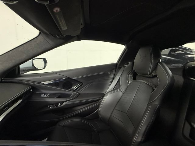 Used 2025 Chevrolet Corvette E-Ray w/ Stealth Interior Trim Package AWD/4WD image 17