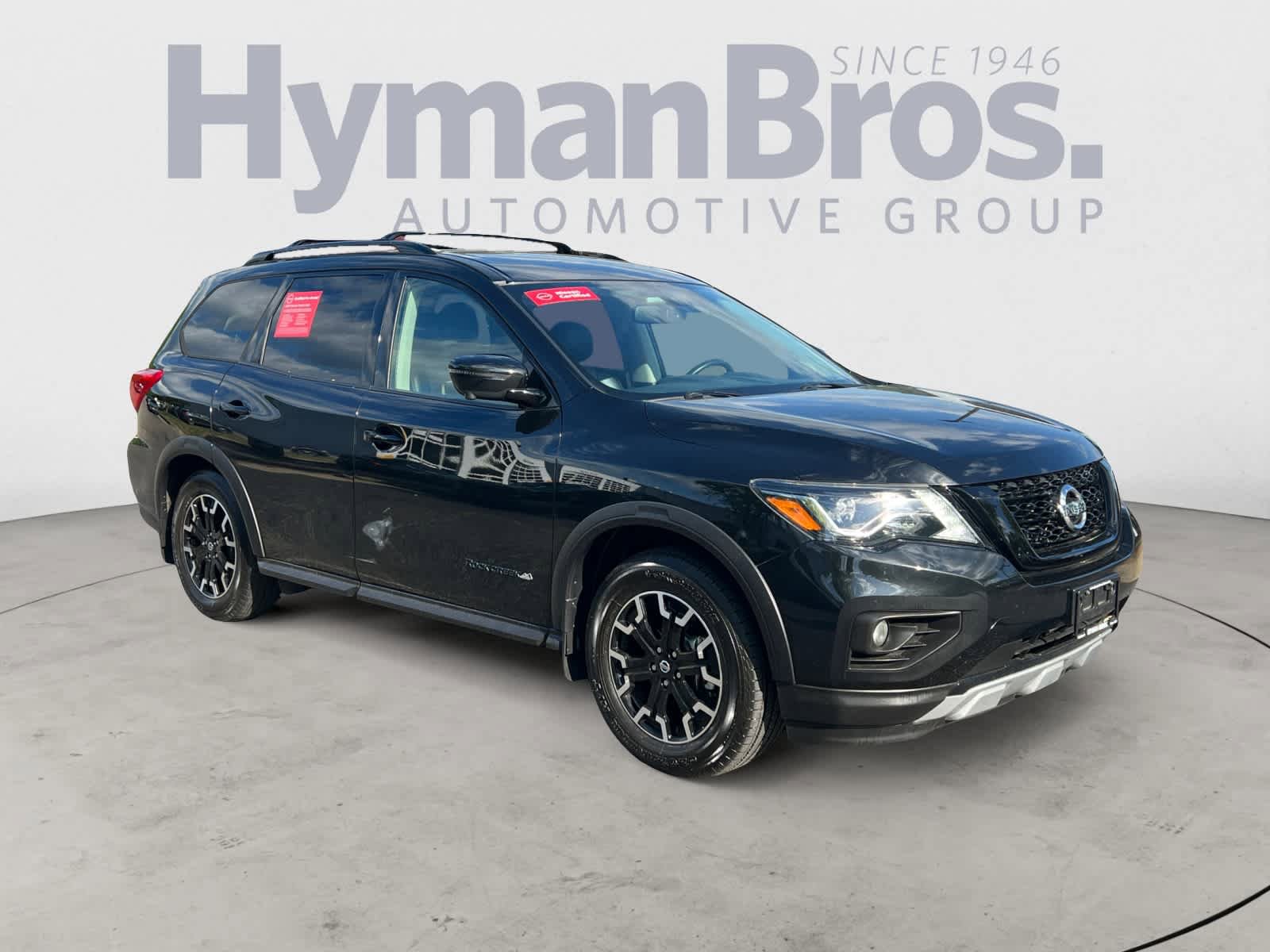 Used 2020 Nissan Pathfinder SL AWD/4WD image 1
