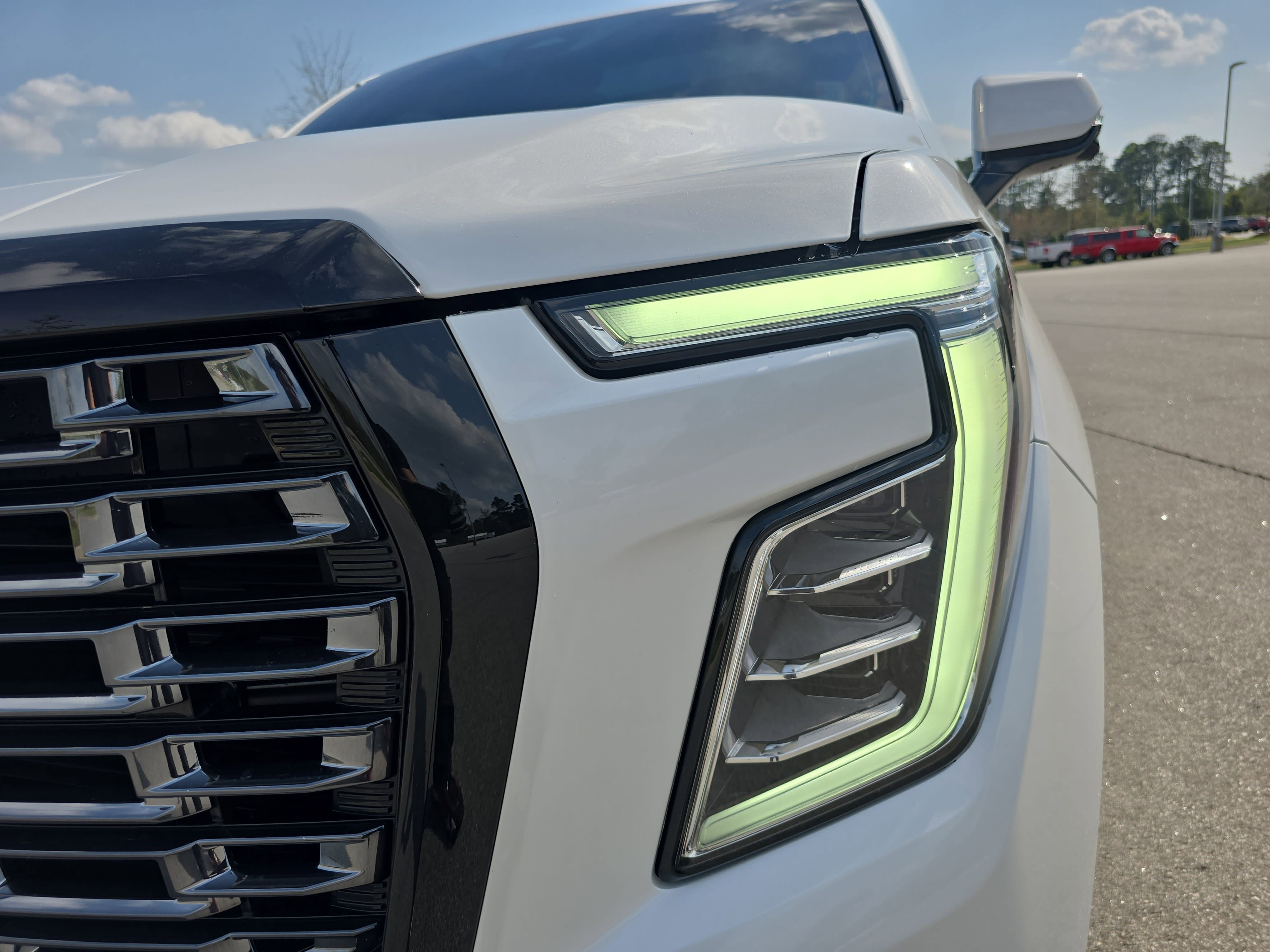 Used 2025 GMC Yukon Denali Ultimate image 32