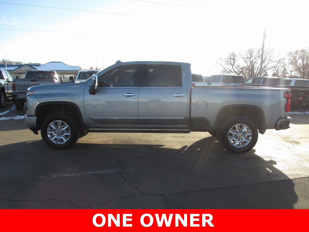 Certified 2025 Chevrolet Silverado 3500 High Country w/ Technology Package image 10