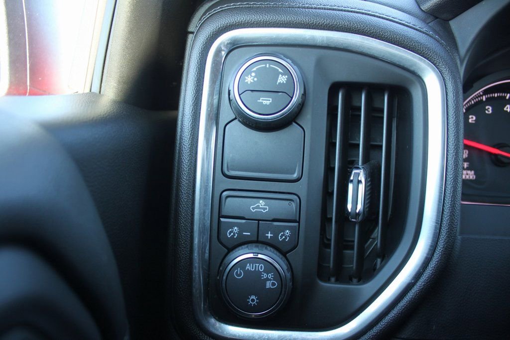 Used 2019 Chevrolet Silverado 1500 LT w/ All-Star Edition image 12