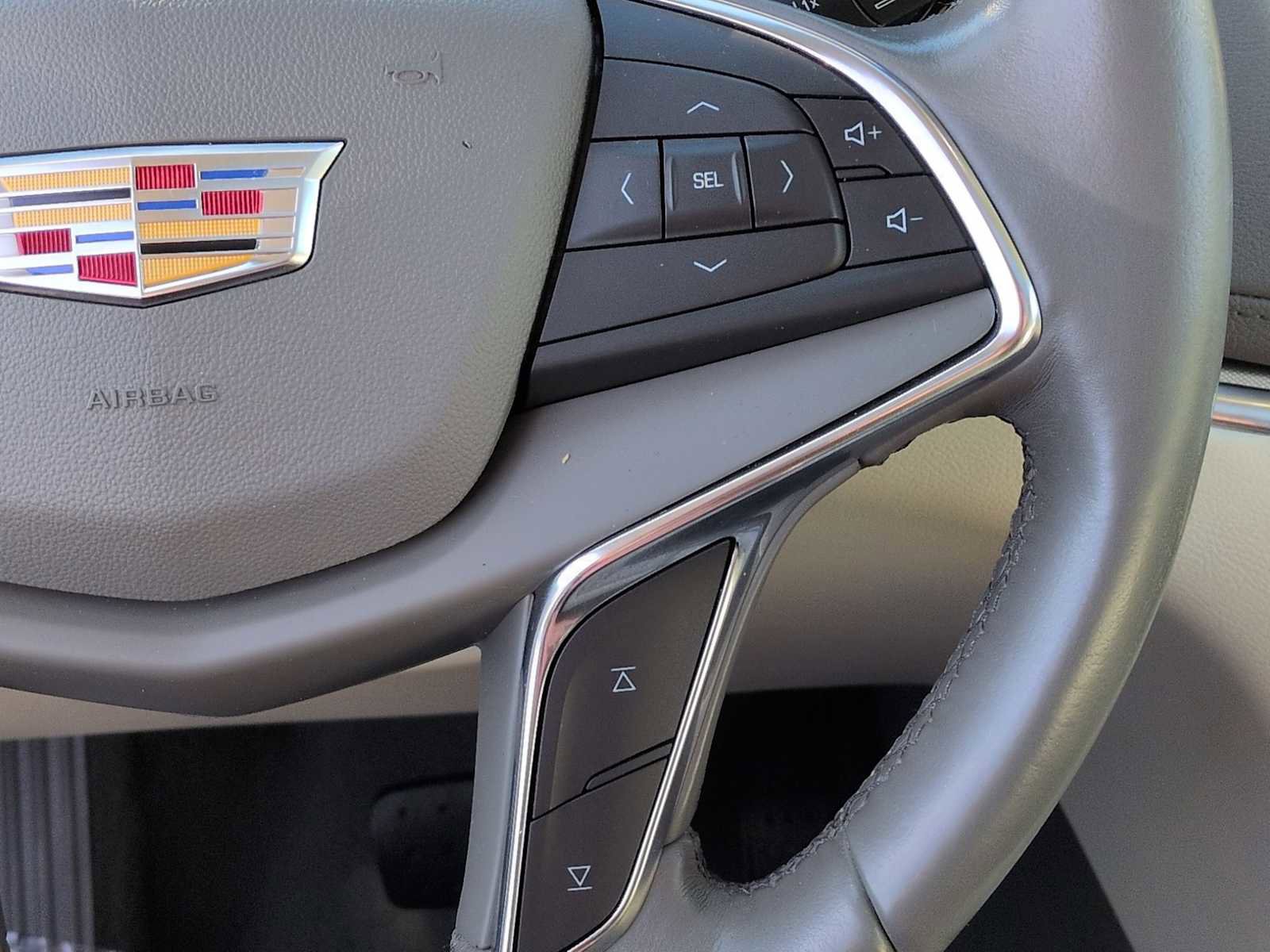 Used 2019 Cadillac XT5 Luxury image 25