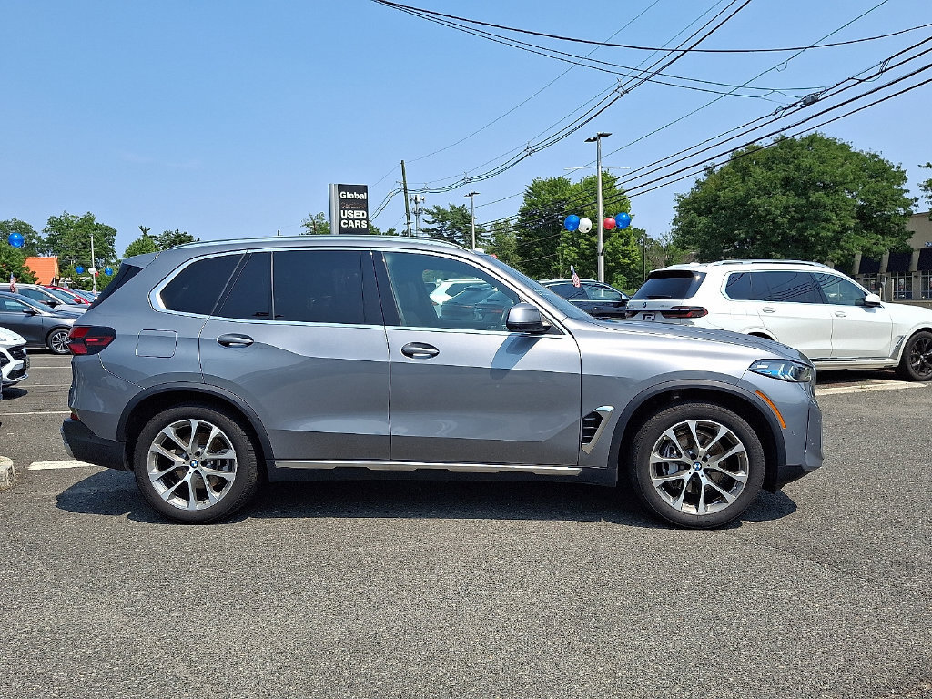 Used 2024 BMW X5 xDrive40i w/ Premium Package AWD/4WD image 8
