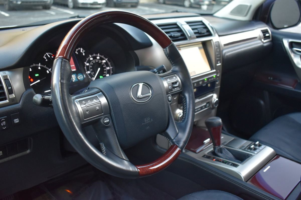 Used 2014 Lexus GX 460 w/ Premium Package image 23