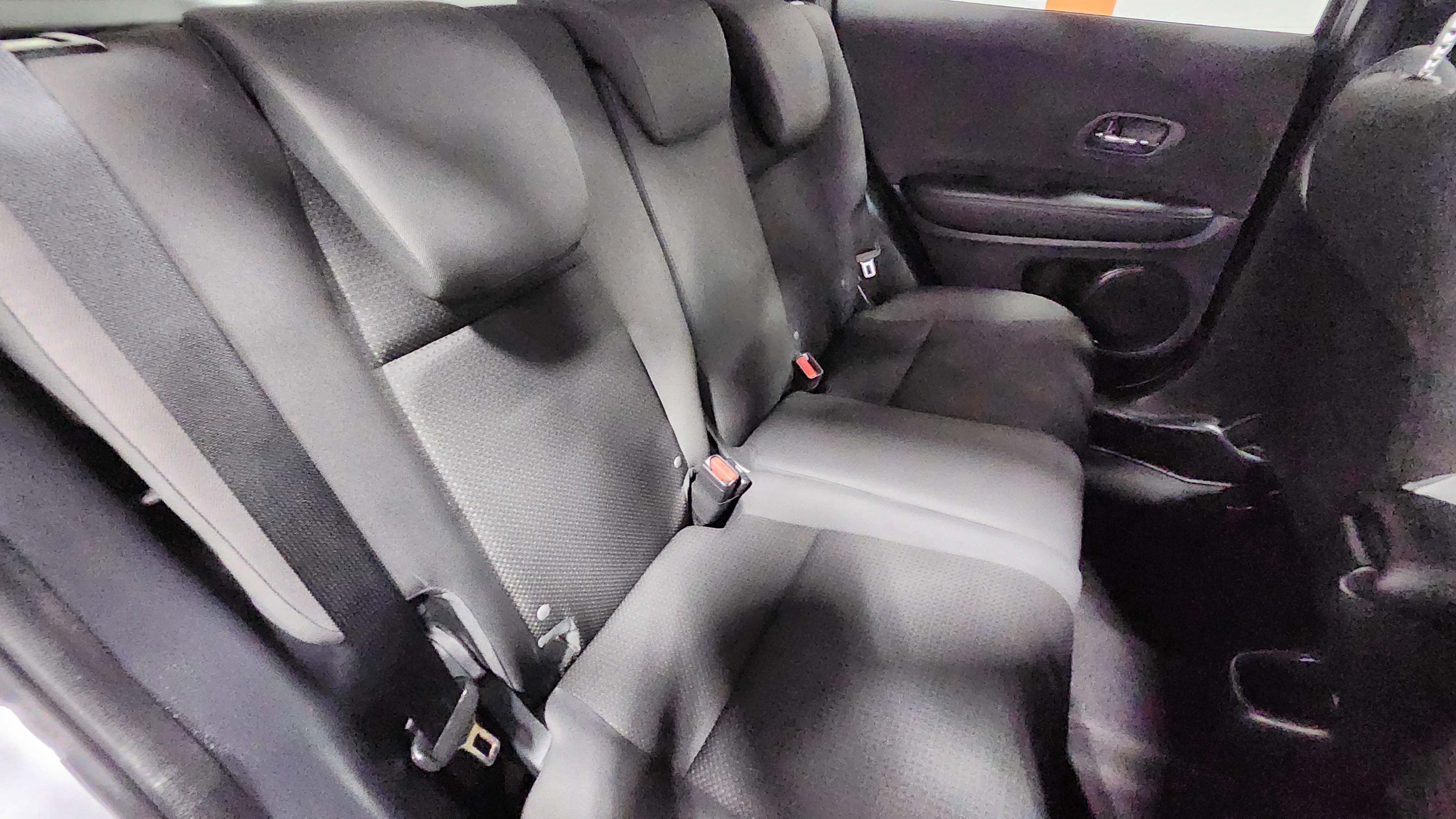 Used 2021 Honda HR-V Sport image 17