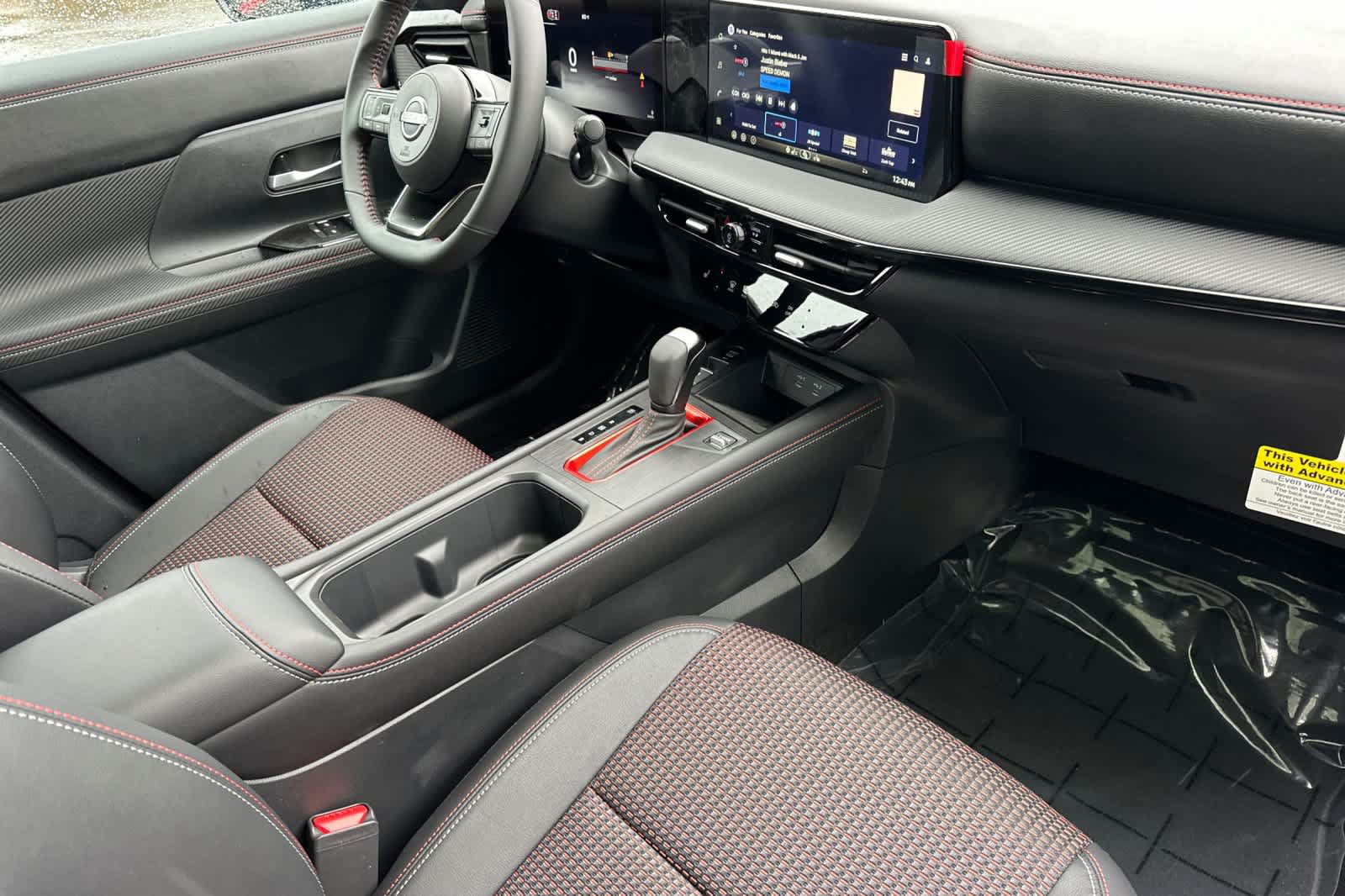 New 2026 Nissan Kicks SR AWD/4WD image 16