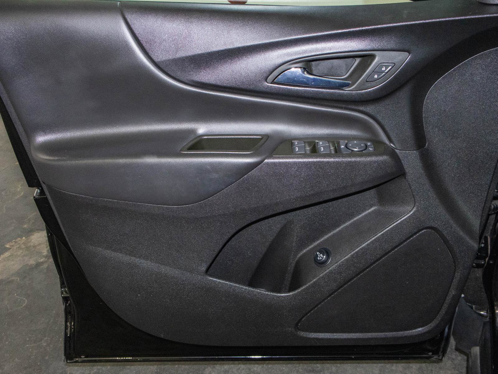 Used 2023 Chevrolet Equinox LT image 10