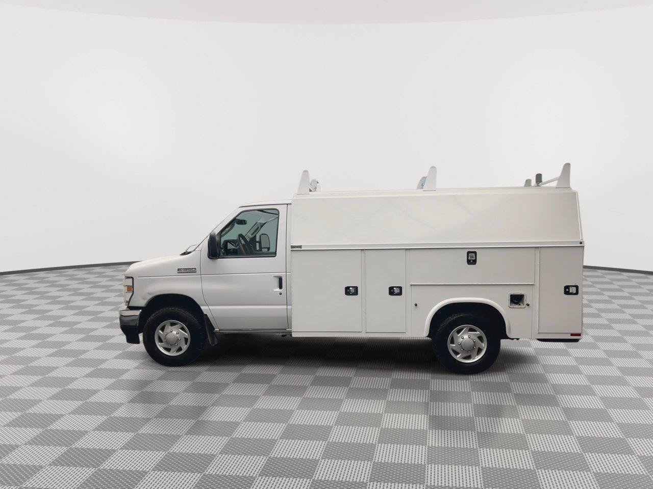 Used 2022 Ford E-350 and Econoline 350 Super Duty w/ Power Windows & Locks Group RWD image 29