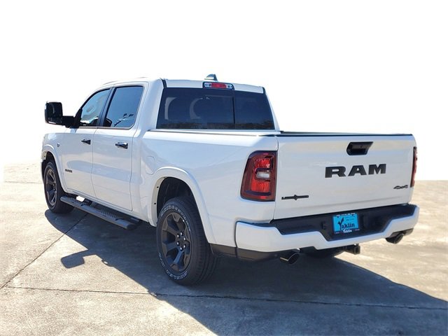 New 2026 RAM 1500 4x4 Crew Cab image 3