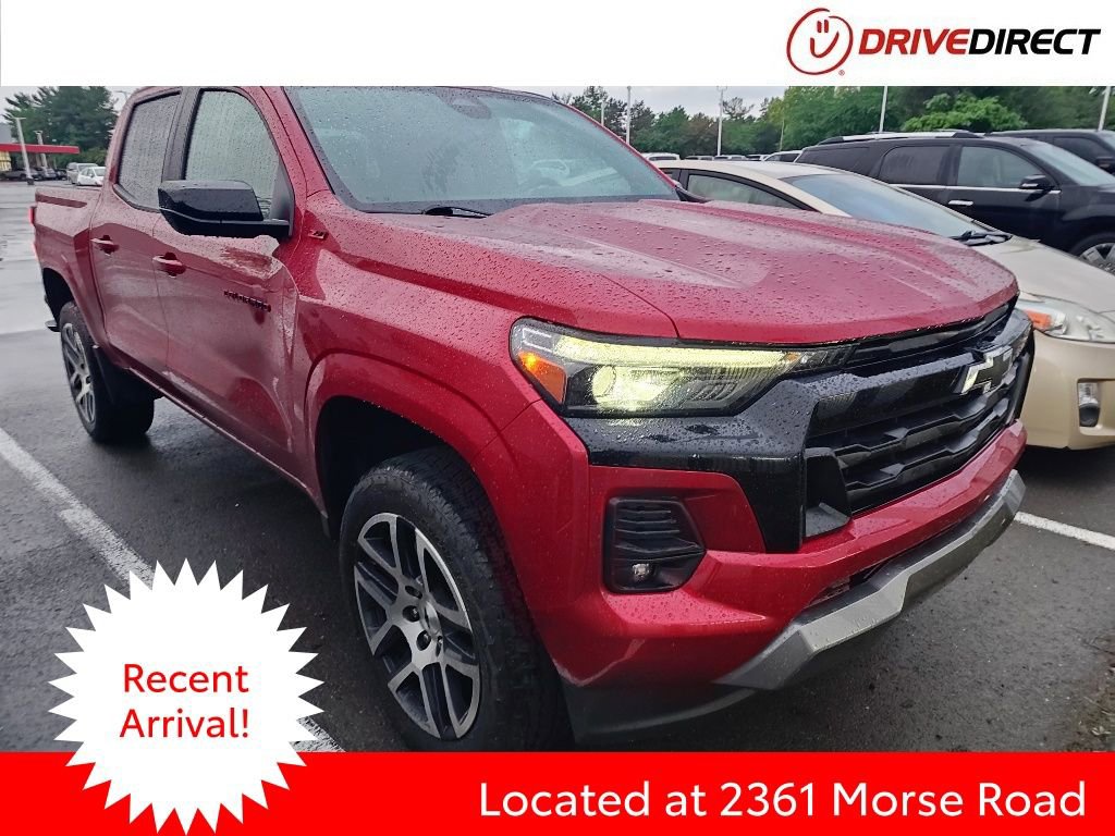 Used 2023 Chevrolet Colorado Z71 w/ Z71 Convenience Package 2