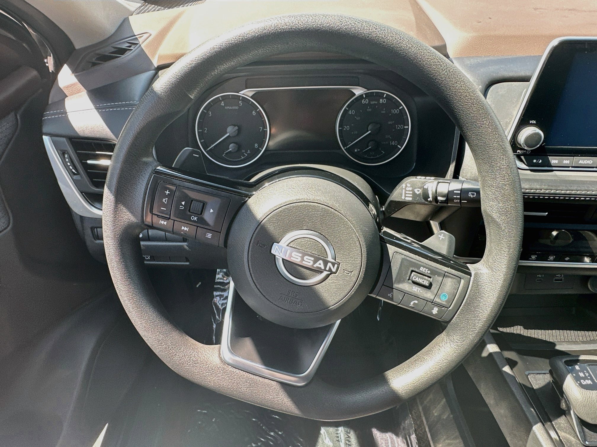Used 2023 Nissan Rogue SV AWD/4WD image 17