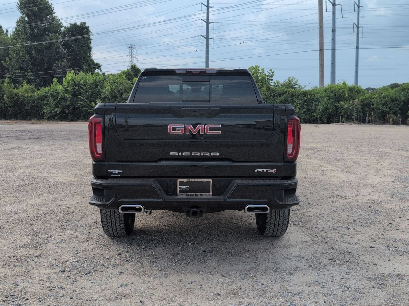 New 2026 GMC Sierra 1500 AT4 w/ Technology Package AWD/4WD image 5