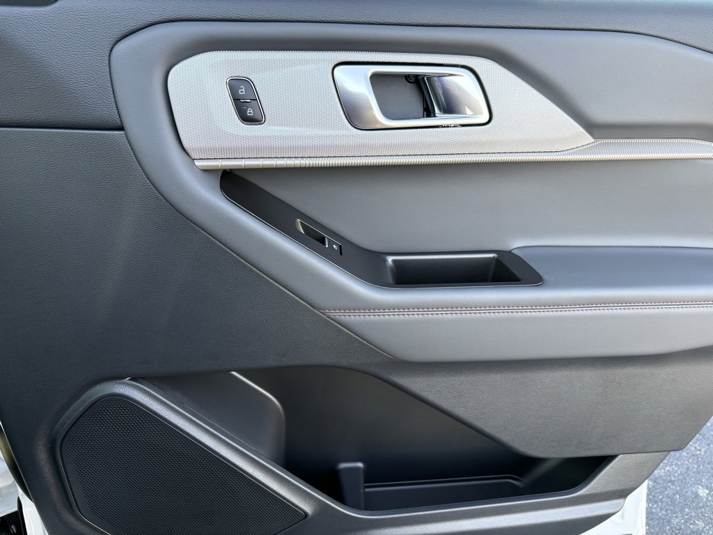 New 2026 Ford Explorer Active image 68