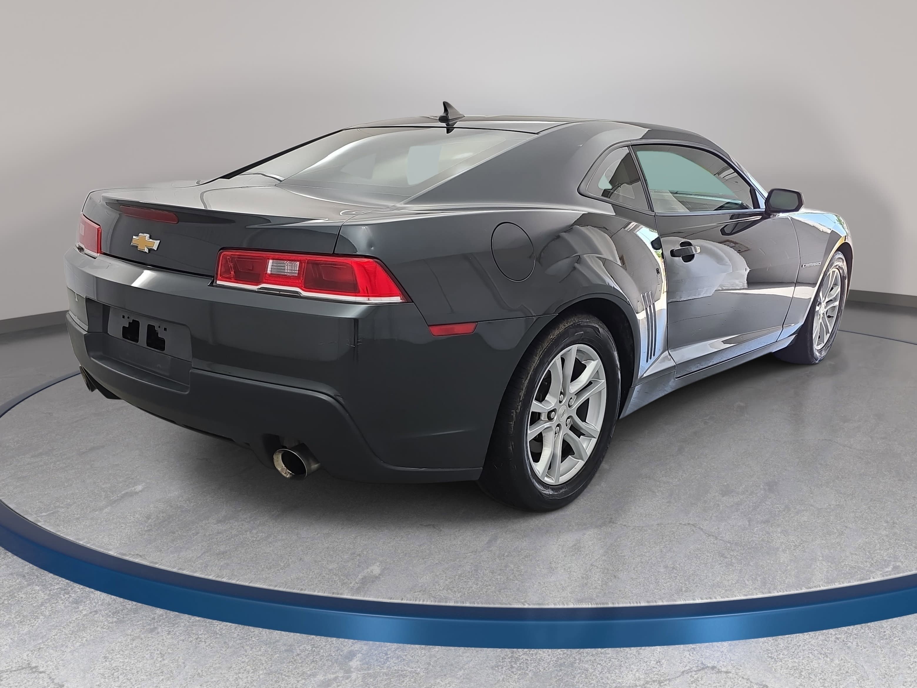 Used 2014 Chevrolet Camaro LS RWD image 5
