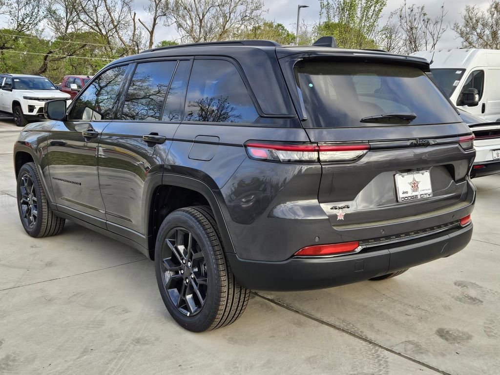 New 2025 Jeep Grand Cherokee Limited image 3