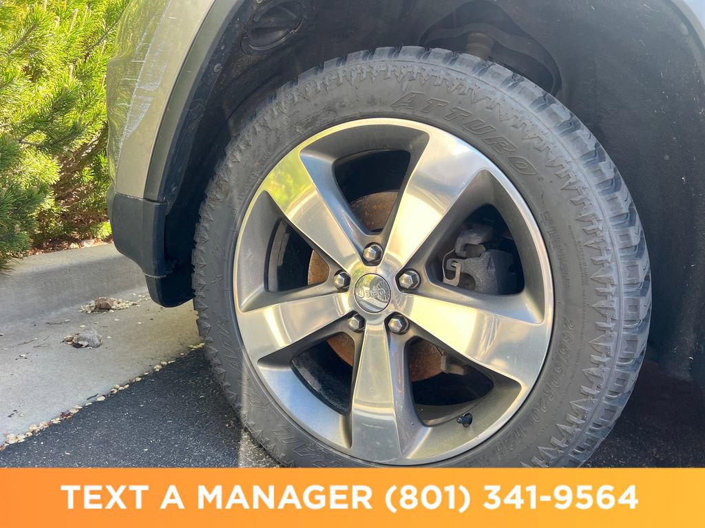 Used 2014 Jeep Grand Cherokee Limited w/ Trailer Tow Group IV image 11