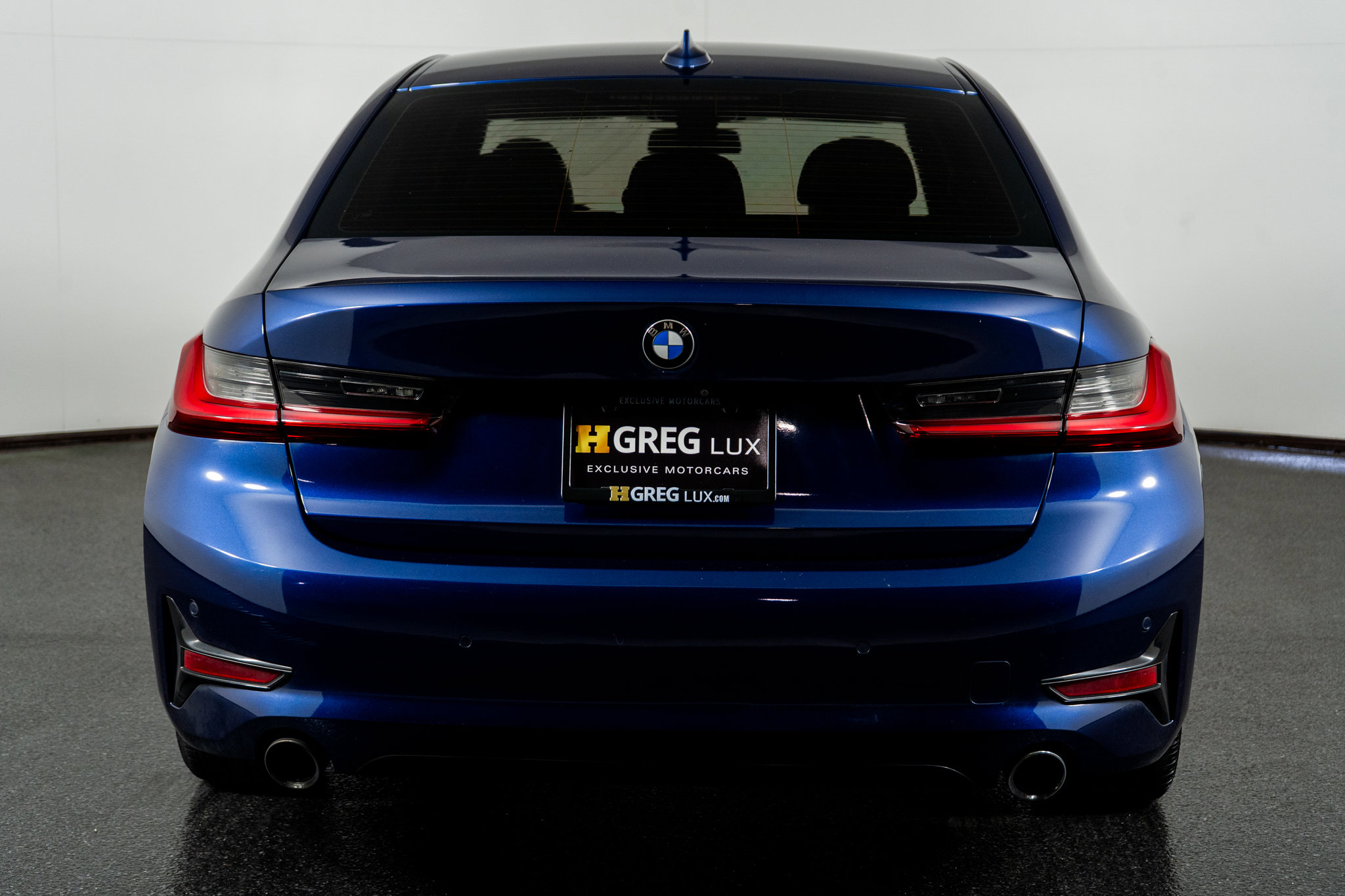 Used 2020 BMW 330i Sedan w/ Executive Package image 11