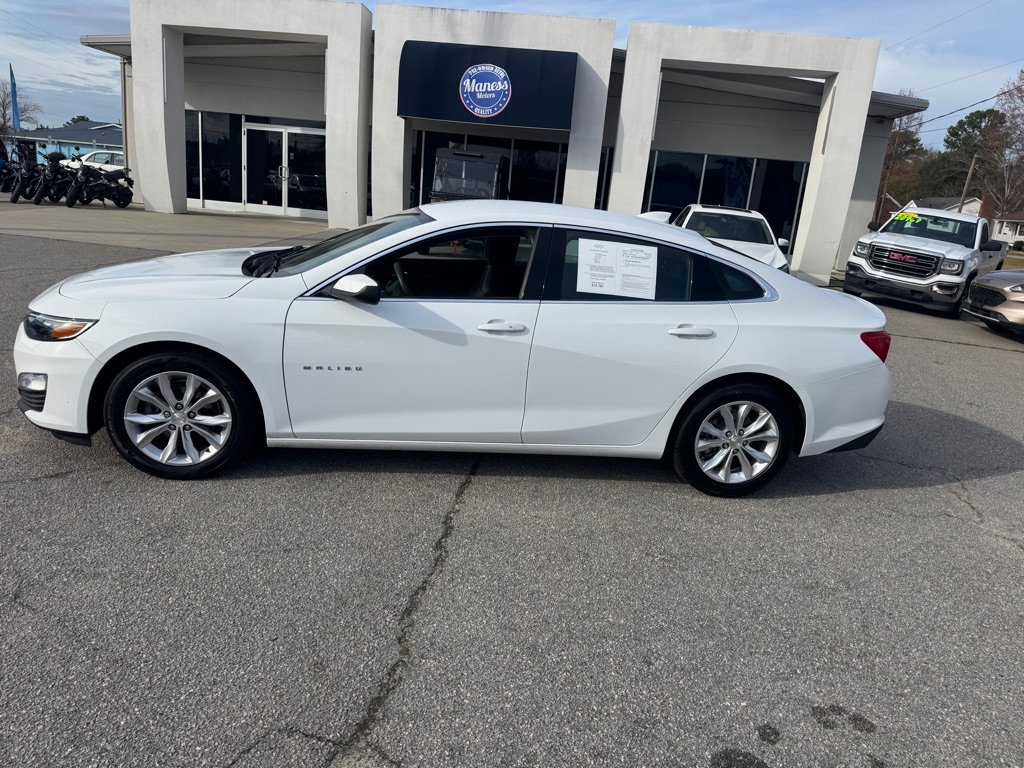 Used 2023 Chevrolet Malibu LT image 2