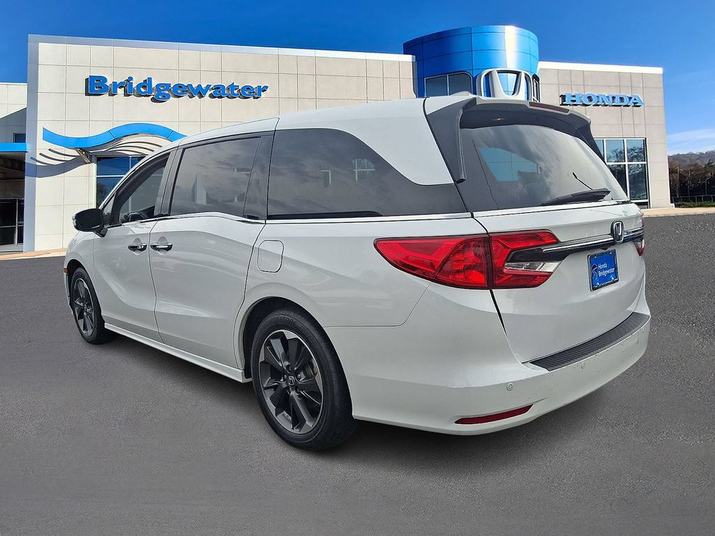 Used 2023 Honda Odyssey Elite image 4