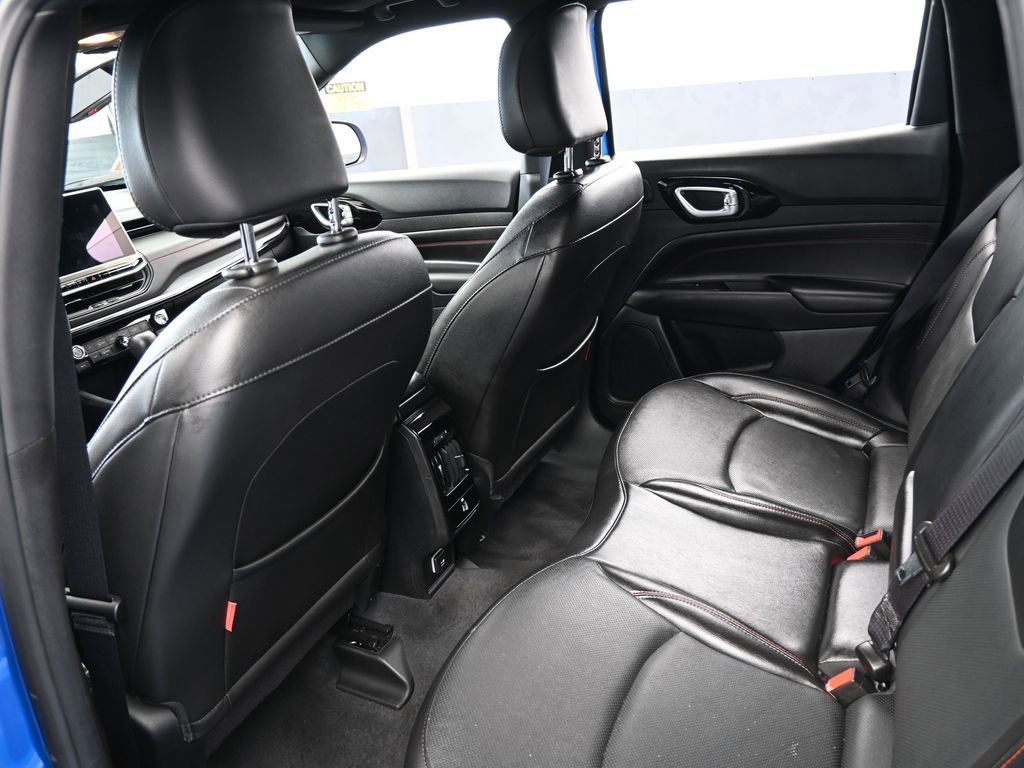 Used 2023 Jeep Compass Trailhawk w/ Trailhawk Elite Group image 39