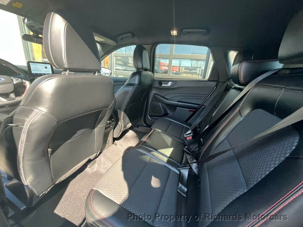 Used 2024 Ford Escape ST-Line image 14