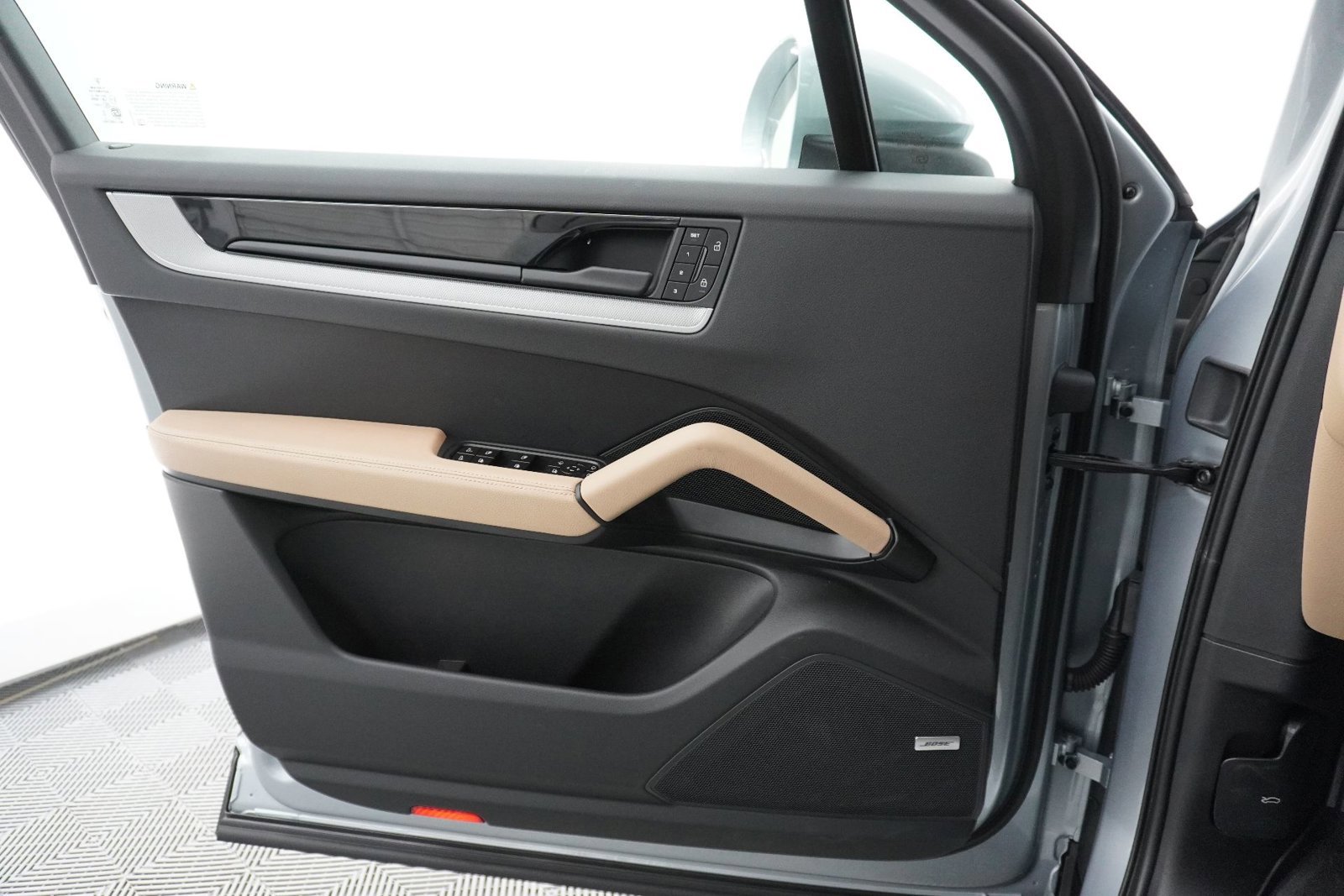 Certified 2026 Porsche Cayenne image 26