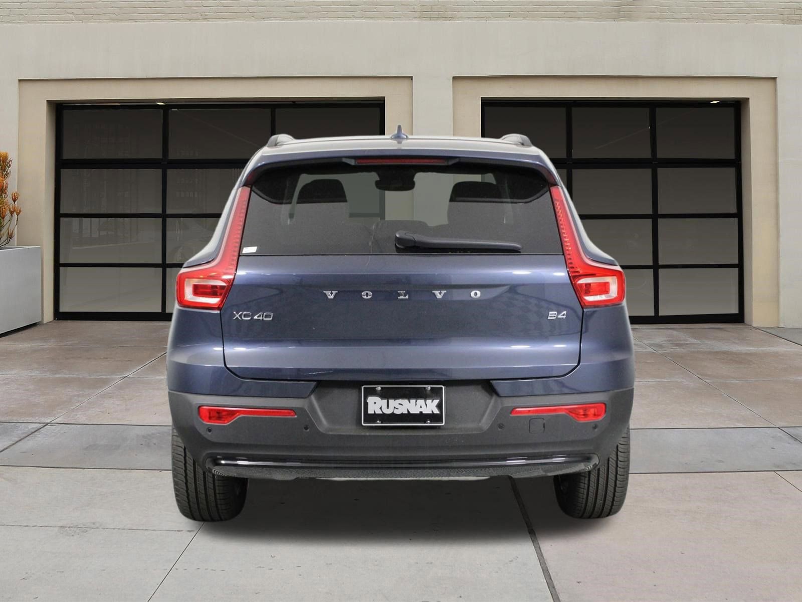 New 2026 Volvo XC40 B4 Core image 4