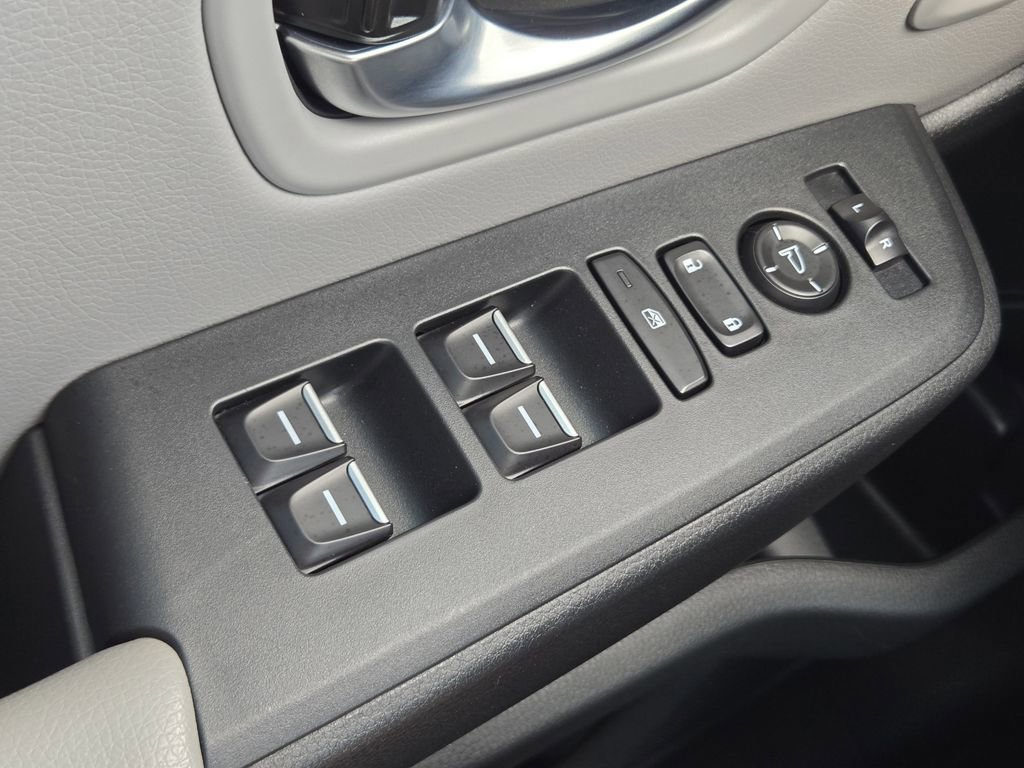 Certified 2025 Honda Pilot Touring image 33