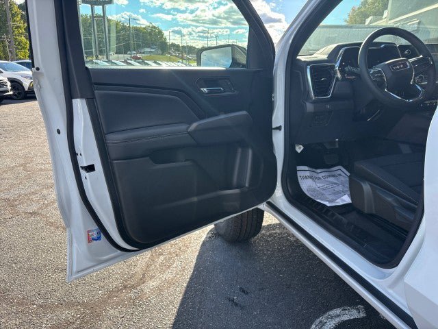 New 2026 GMC Canyon Elevation w/ Convenience Package RWD image 9