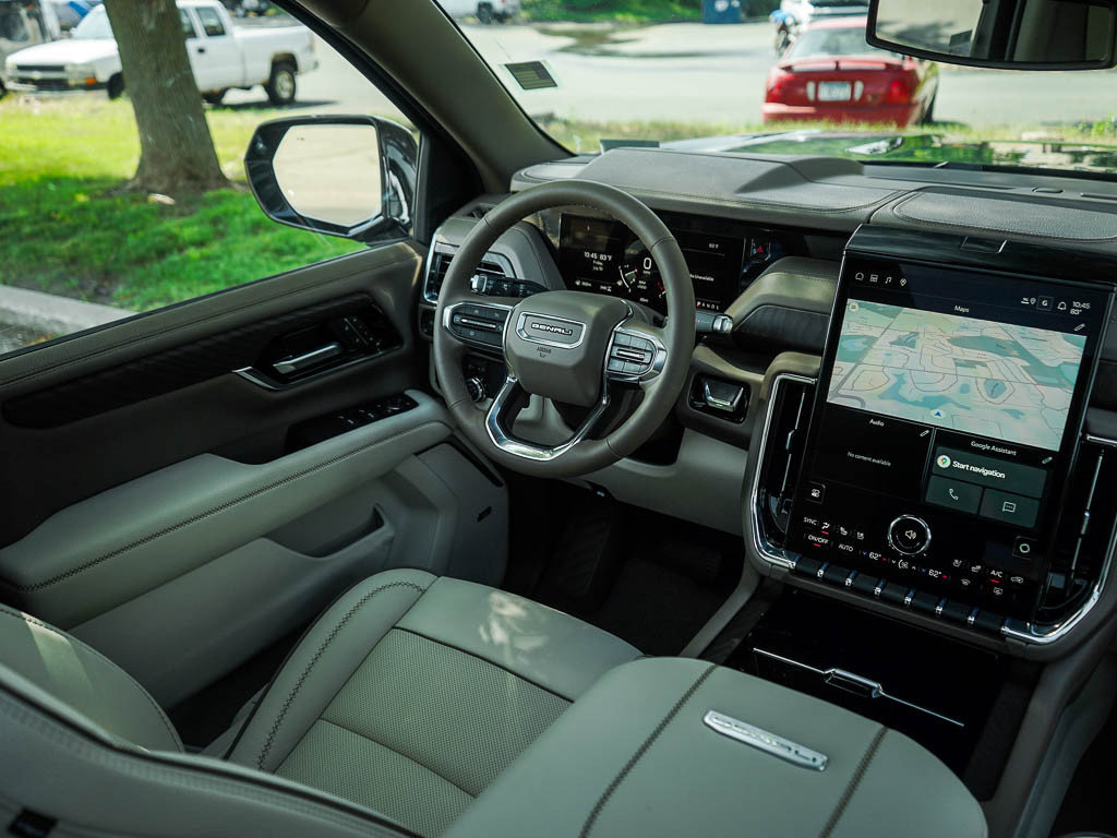 New 2026 GMC Yukon XL Denali w/ Sun & Power Step Package AWD/4WD image 16