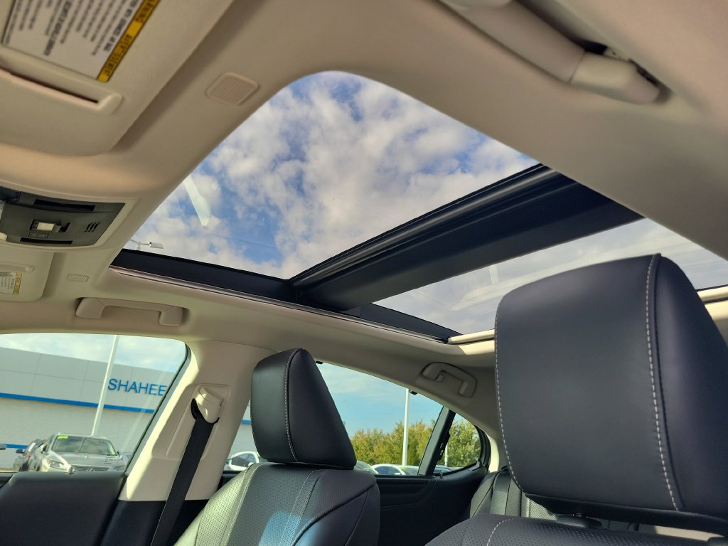 Used 2022 Lexus ES 350 Ultra Luxury FWD image 6