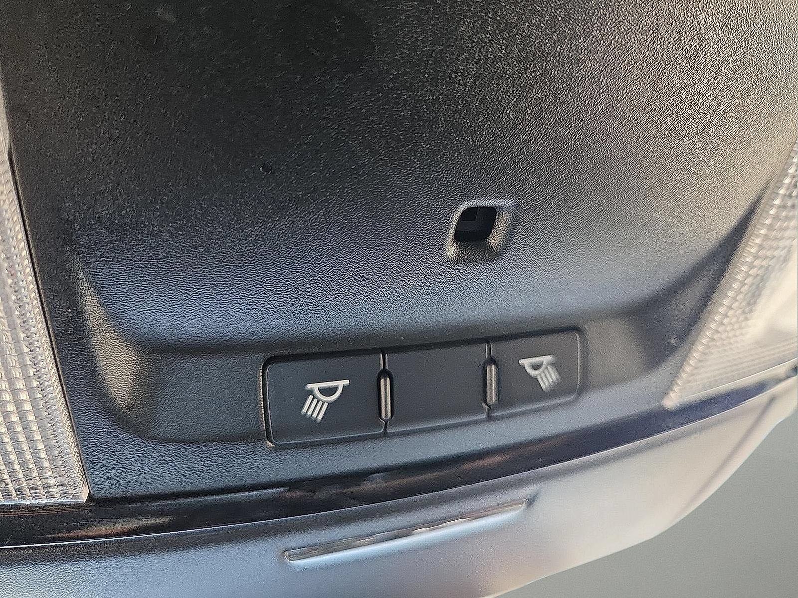 Used 2023 Dodge Durango SXT Launch Edition RWD image 21