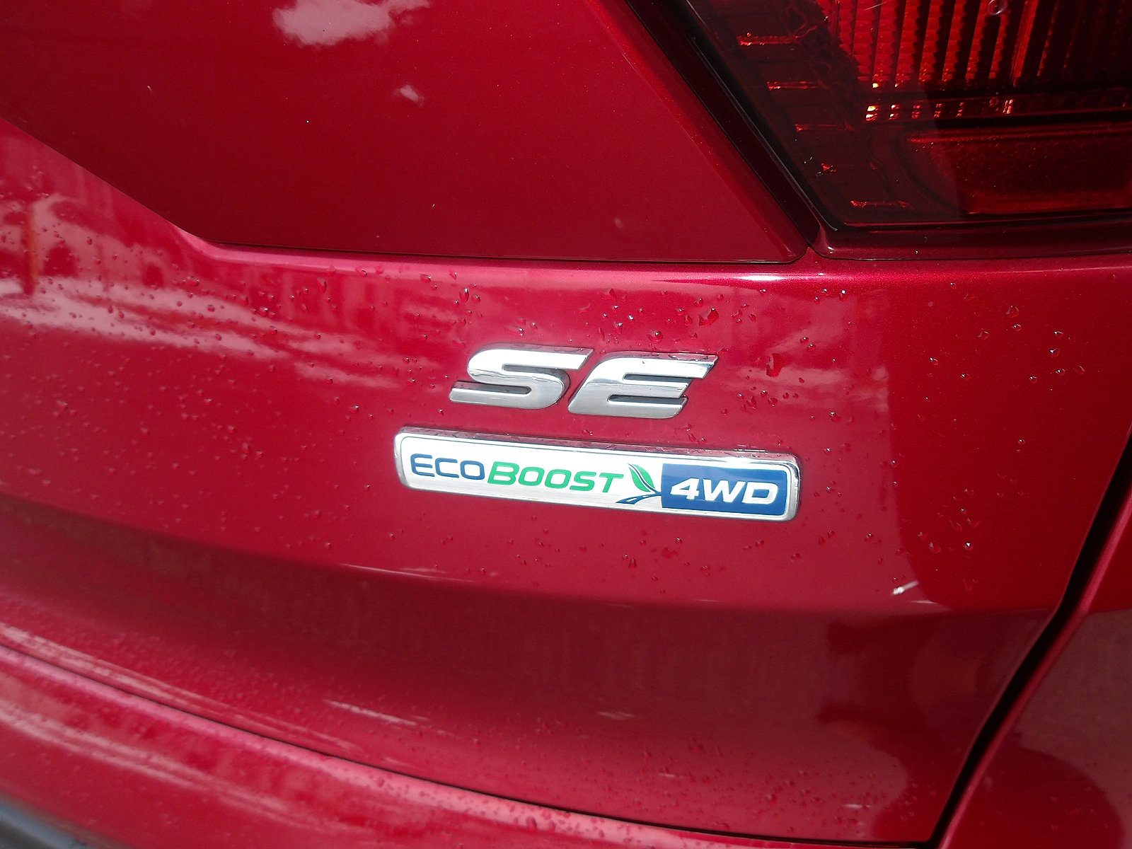 Used 2019 Ford Escape SE image 11