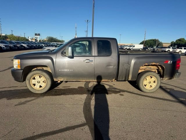 Used 2011 Chevrolet Silverado 1500 LT w/ All-Star Edition AWD/4WD image 7