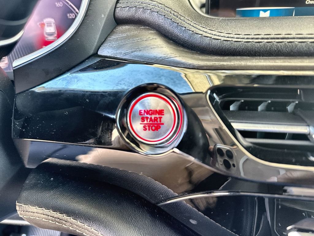 Used 2023 Acura MDX SH-AWD w/ Advance Package image 9