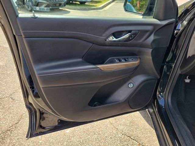 Used 2023 GMC Acadia SLE w/ Driver Convenience Package image 11