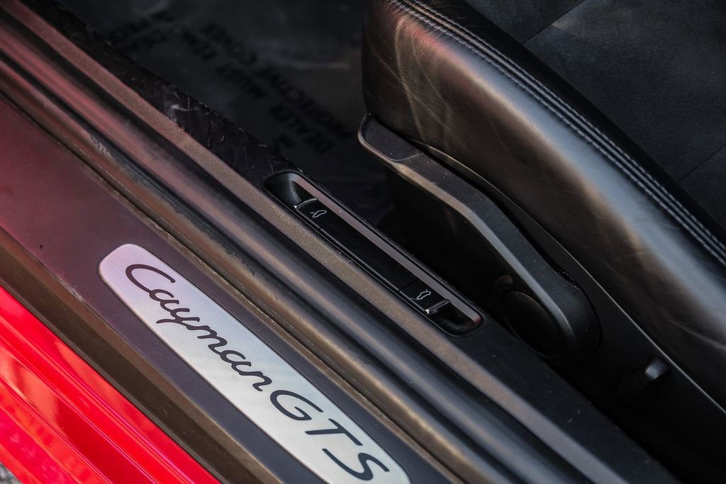 Used 2016 Porsche Cayman GTS RWD image 34