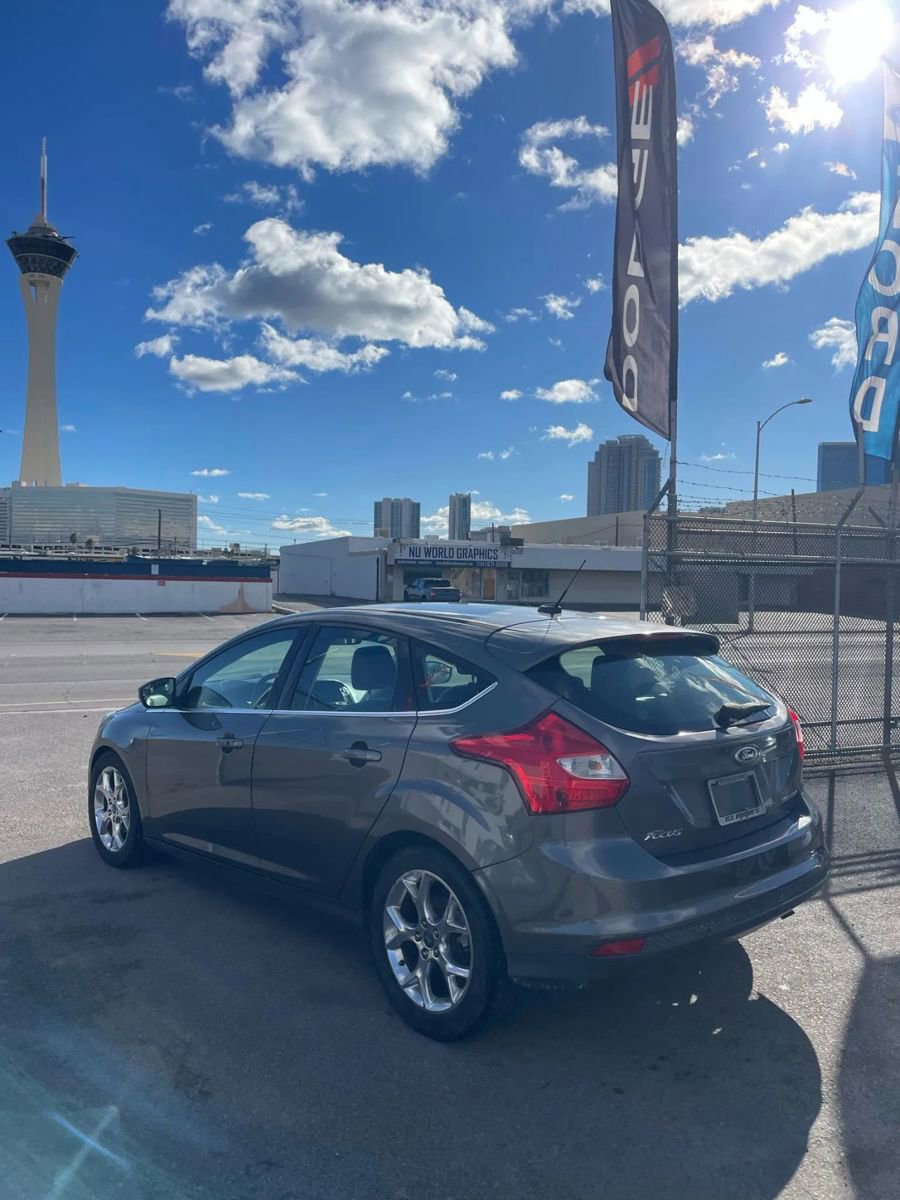 Used 2012 Ford Focus Titanium image 3