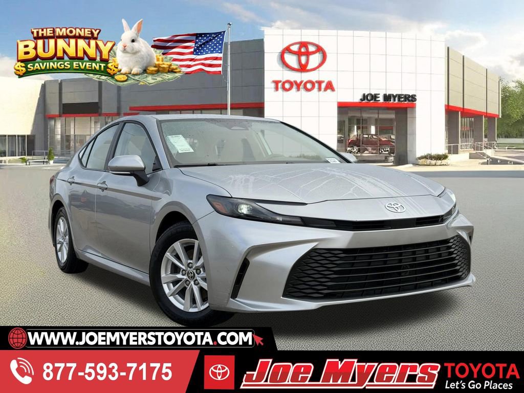 Used 2025 Toyota Camry LE FWD image 1