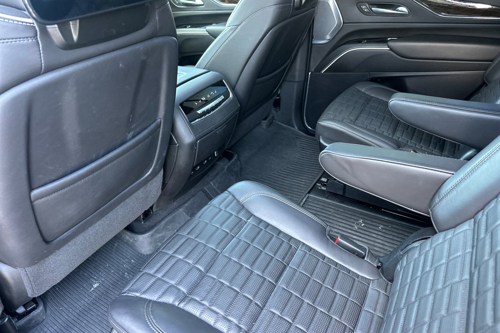 Certified 2024 Cadillac Escalade Sport Platinum image 14